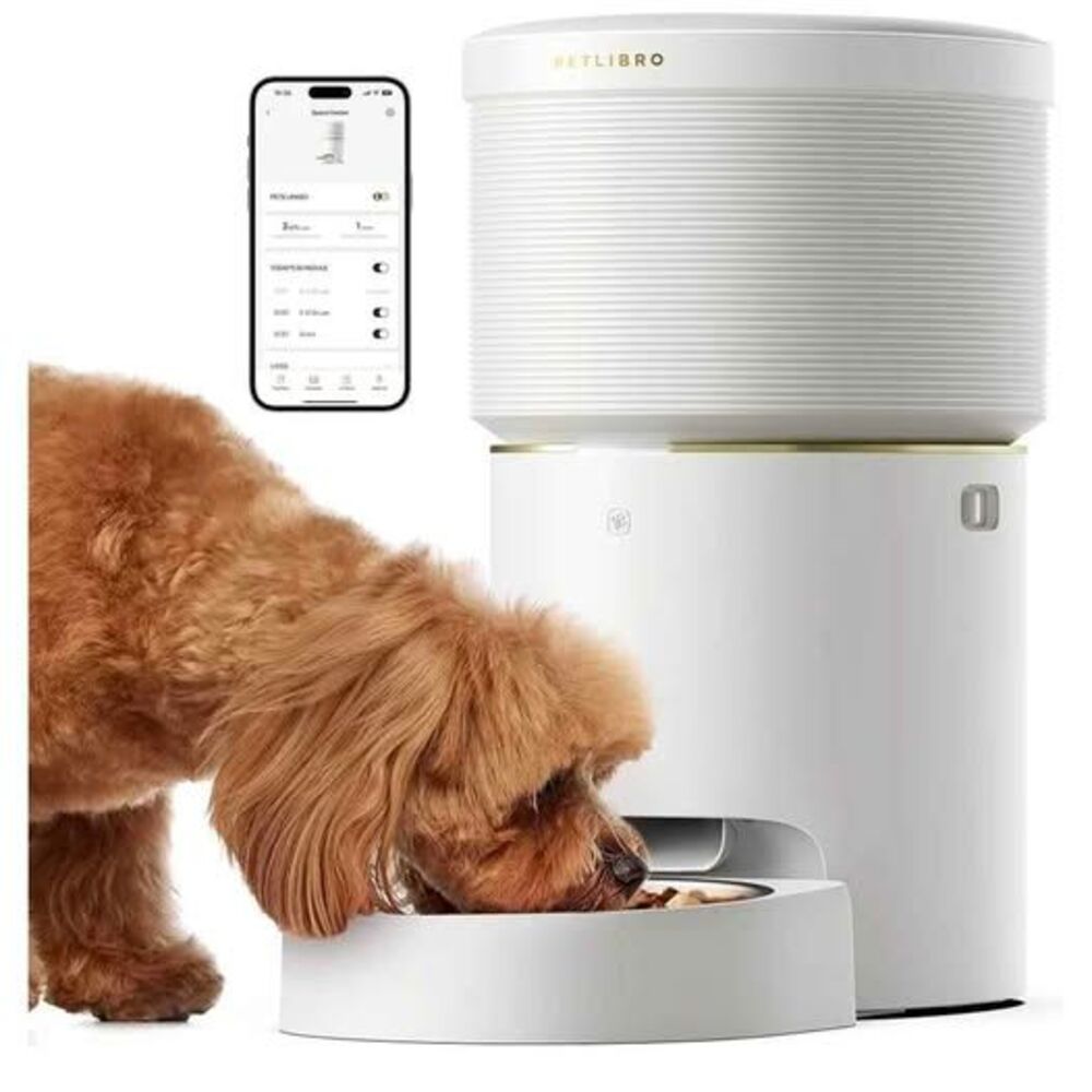 Petlibro Space Automatic pet feeder and vacuum-sealed food storage